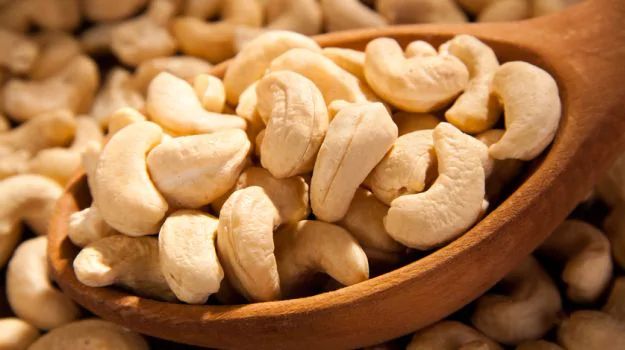CASHEWNUTS | 5 MOST MISUNDERSTOOD FOODS | Blogs | Diet with Mansi | Diet with a Difference